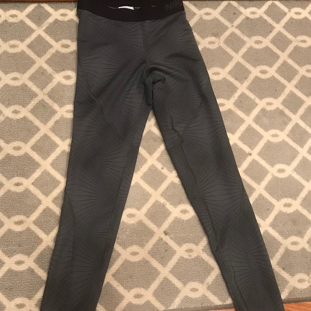 Nike Hyperwarm leggings